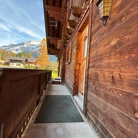 Familial Dans Aux Diablerets *